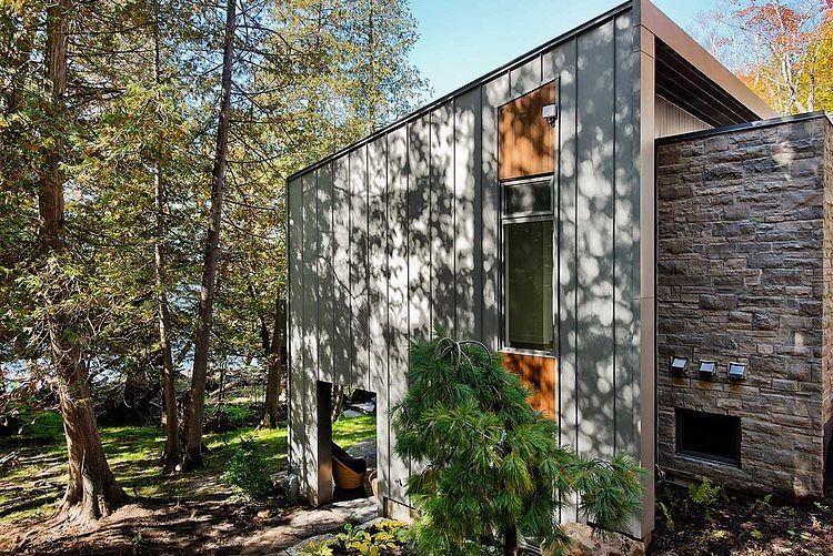 Chalet Lac Gate by Boom Town