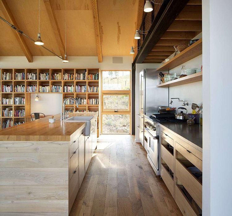 Sunshine Canyon House by Renée Del Gaudio Architecture