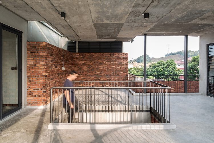 Vermani House by EJ Architects