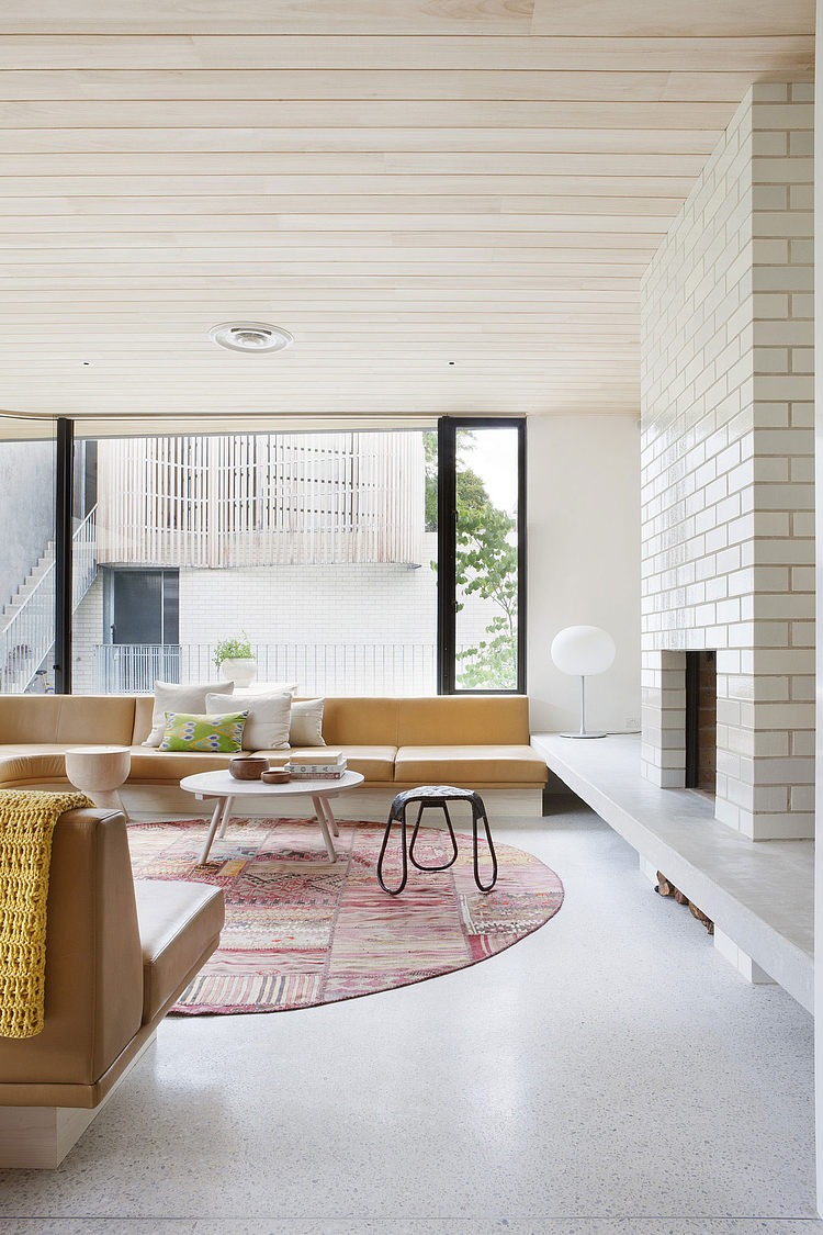 Brick House by Clare Cousins Architects