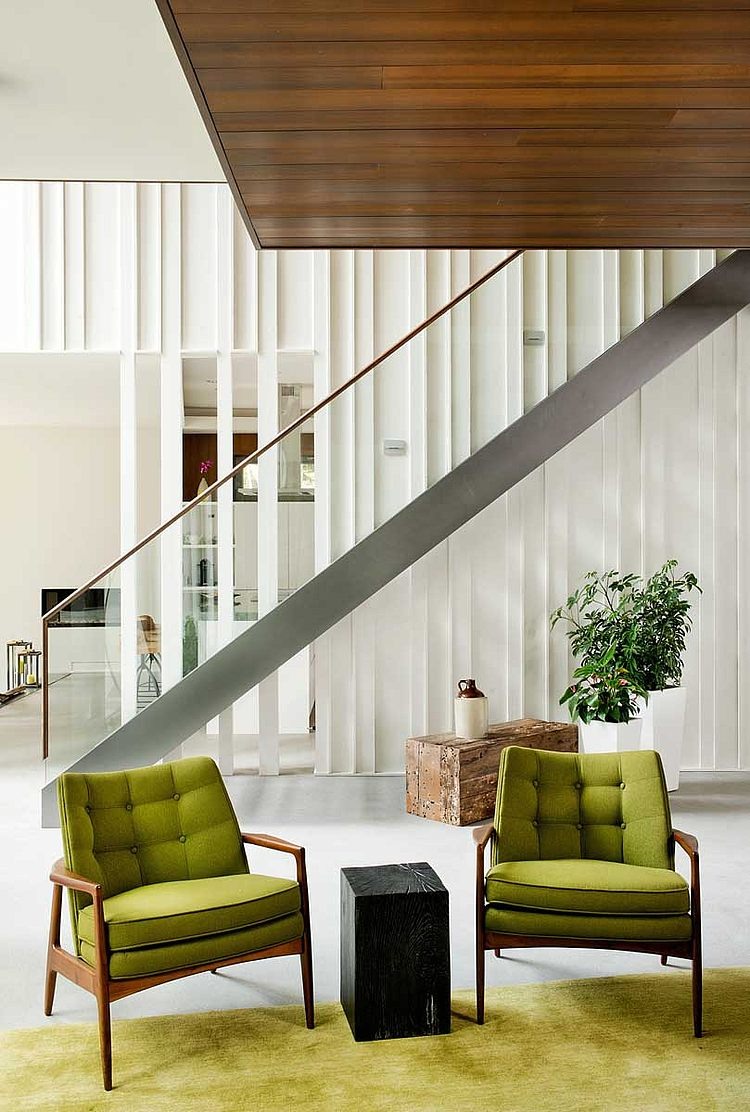 Chalet Lac Gate by Boom Town