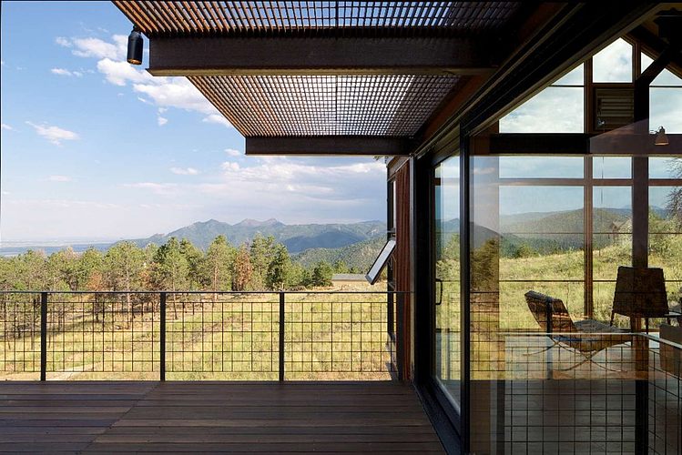 Sunshine Canyon House by Renée Del Gaudio Architecture