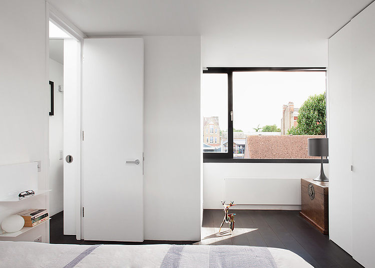 Ambergate Street by Francesco Pierazzi Architects