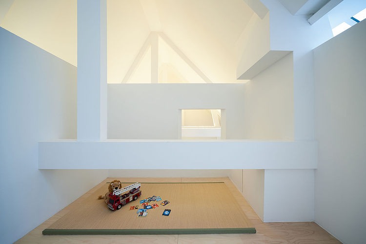 Apartment in Amsterdam by MAMM Design