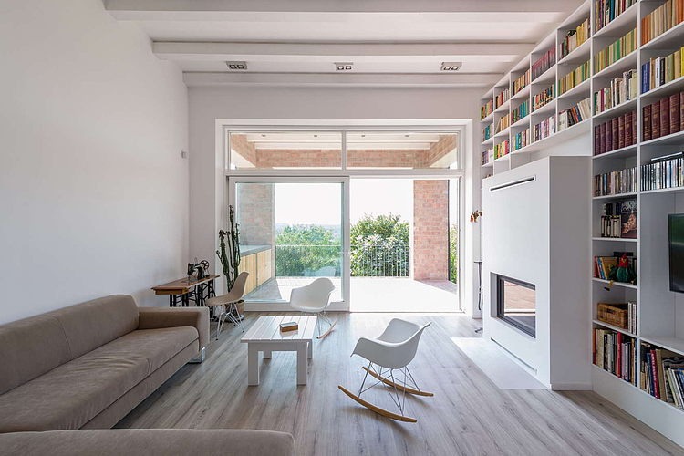 The Long Brick House by Foldes & Co. Architects