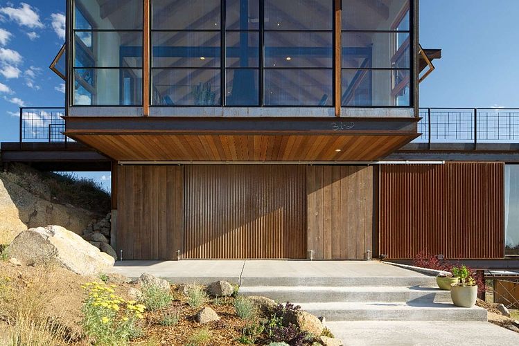 Sunshine Canyon House by Renée Del Gaudio Architecture