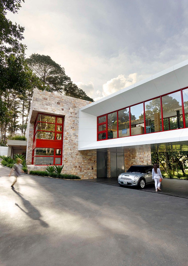 Chinkara House by Soliscolomer Y Asociados