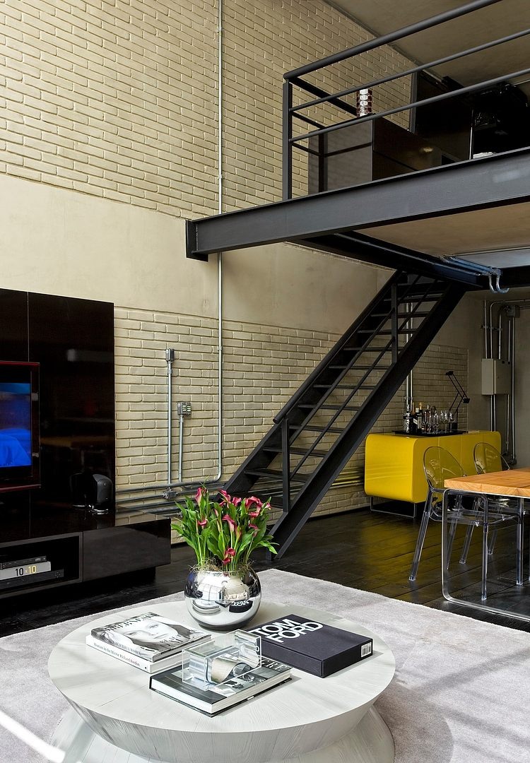 Industrial Loft by Diego Revollo Arquitetura