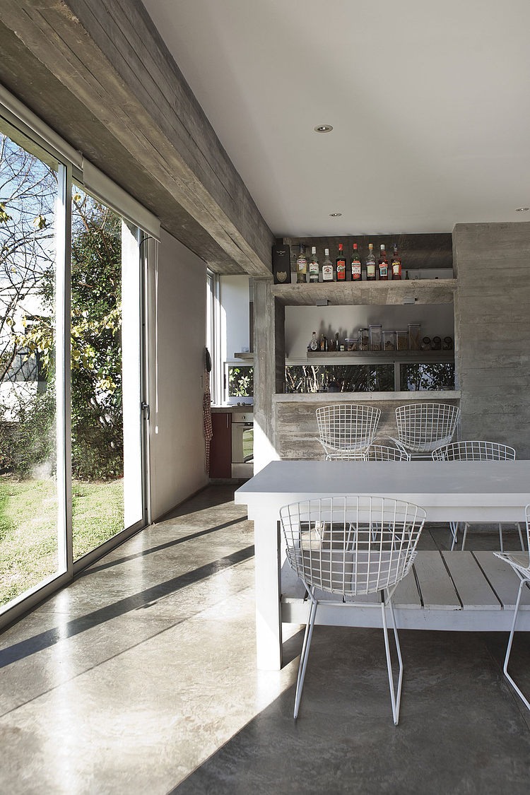 Torcuato House by BAK arquitectos