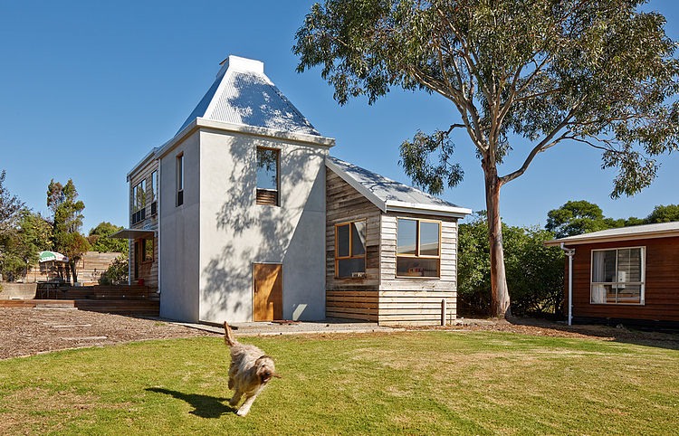 A House for Hermes by Andrew Simpson Architects
