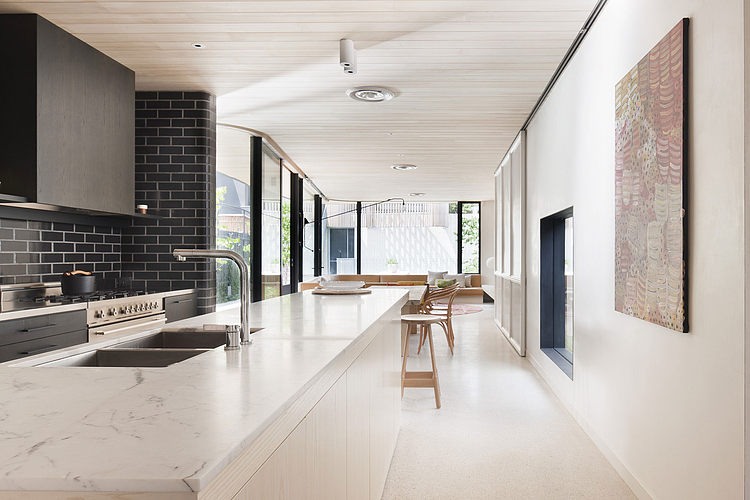Brick House by Clare Cousins Architects