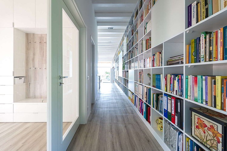 The Long Brick House by Foldes & Co. Architects