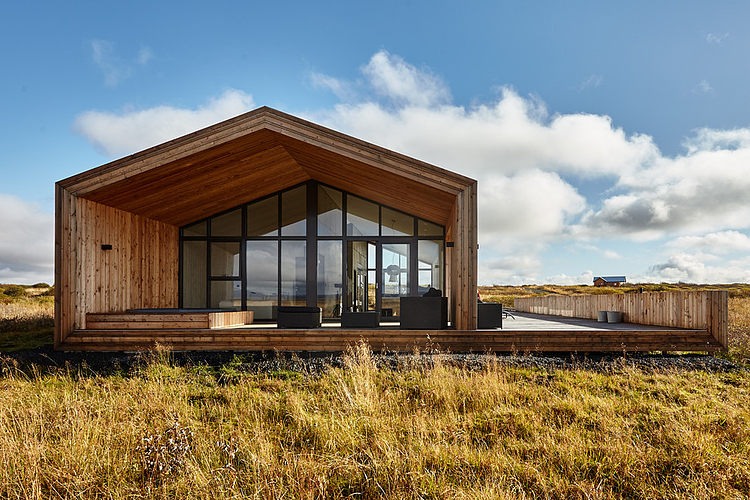 Dynjandisvegur Retreat by Tonnatak