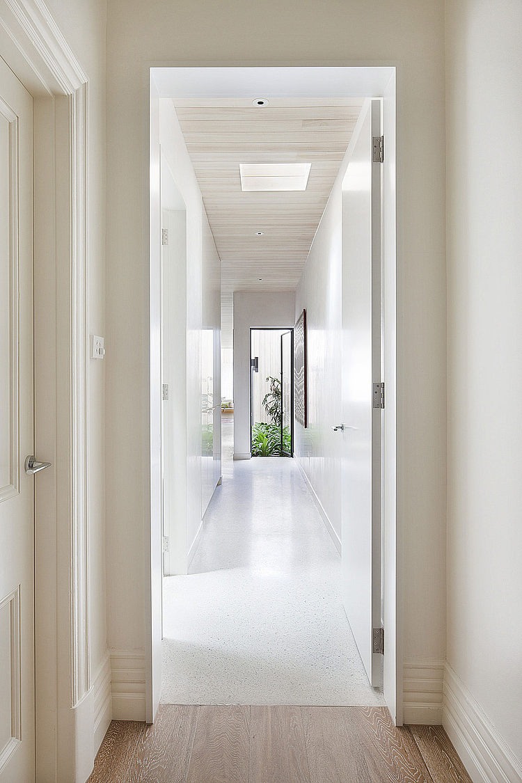 Brick House by Clare Cousins Architects