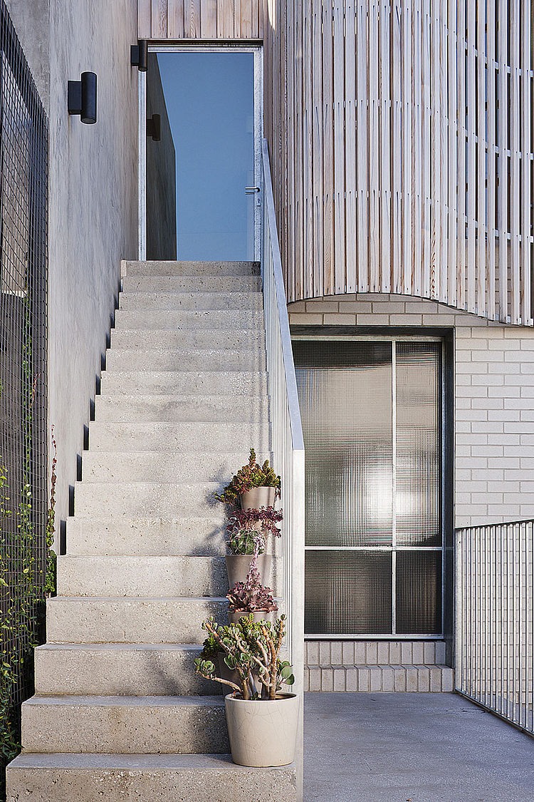 Brick House by Clare Cousins Architects