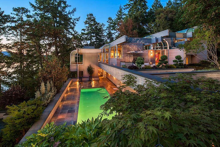 North Saanich Residence