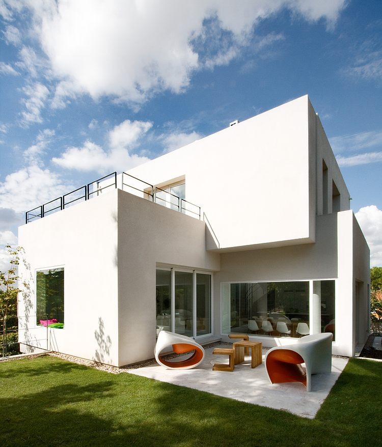 Casa Cambrils by Ábaton Arquitectura