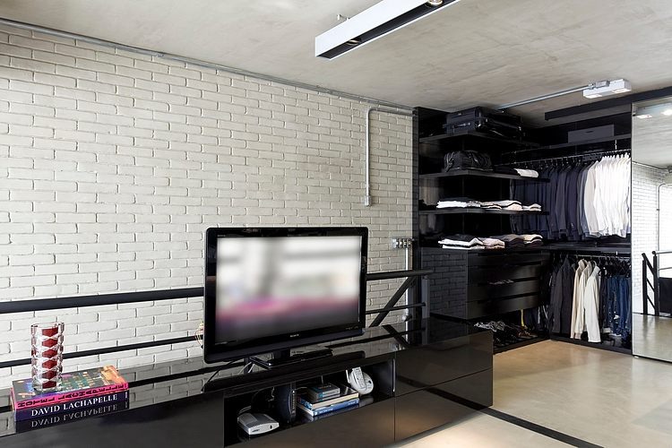 Industrial Loft by Diego Revollo Arquitetura