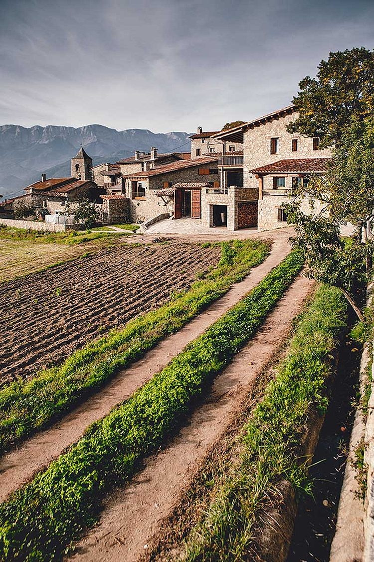 Rural Home Renovation by Dom Arquitectura