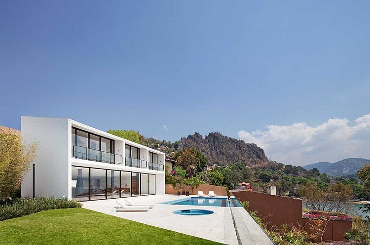 Casa Cardenas by ParqueHumano