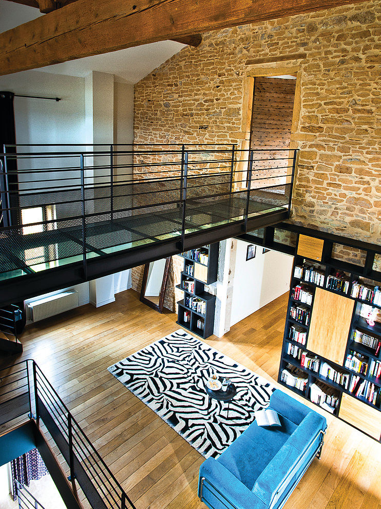 Farmhouse Renovation by Dizing
