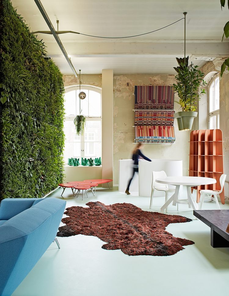 Roderick Vos Showroom by Roderick Vos