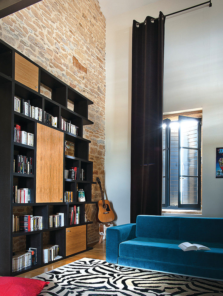 Farmhouse Renovation by Dizing