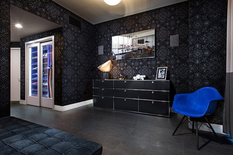 Hi-Rise Condo by Ted Maines Interiors