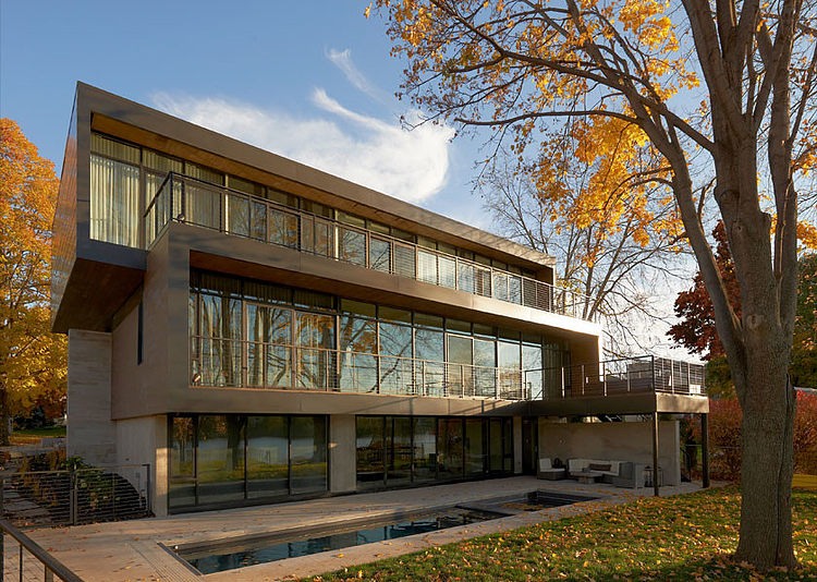 Modern Riverfront Residence by dSPACE Studio