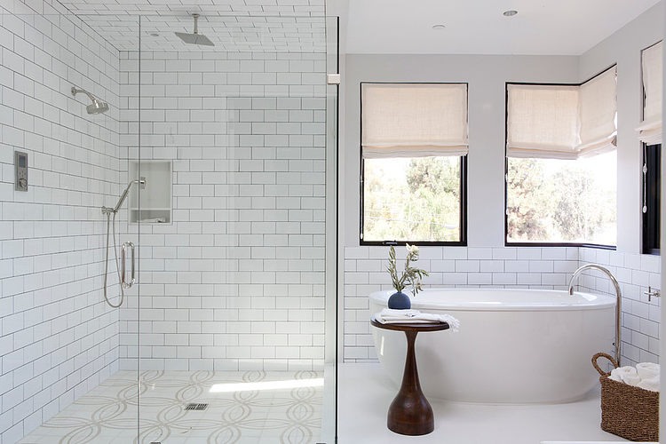 Manhattan Beach House by DISC Interiors