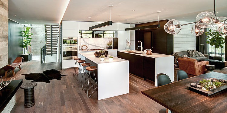 Modern Riverfront Residence by dSPACE Studio