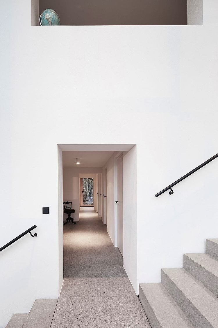 Hause Hohlen by Jochen Specht