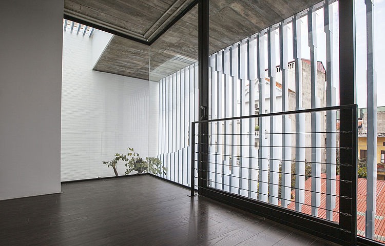 7×18 by AHL Architects Associates