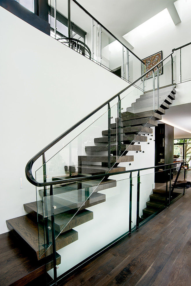 Modern Riverfront Residence by dSPACE Studio