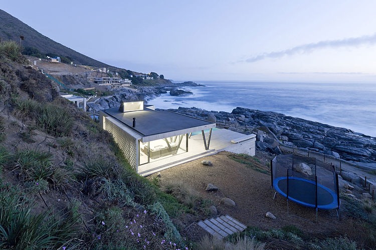 Rambla House by LAND Arquitectos