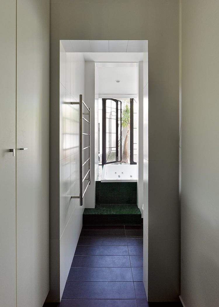 Casa31_4 Room House by Iredale Pedersen Hook