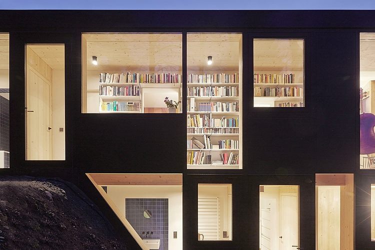 Hause Hohlen by Jochen Specht