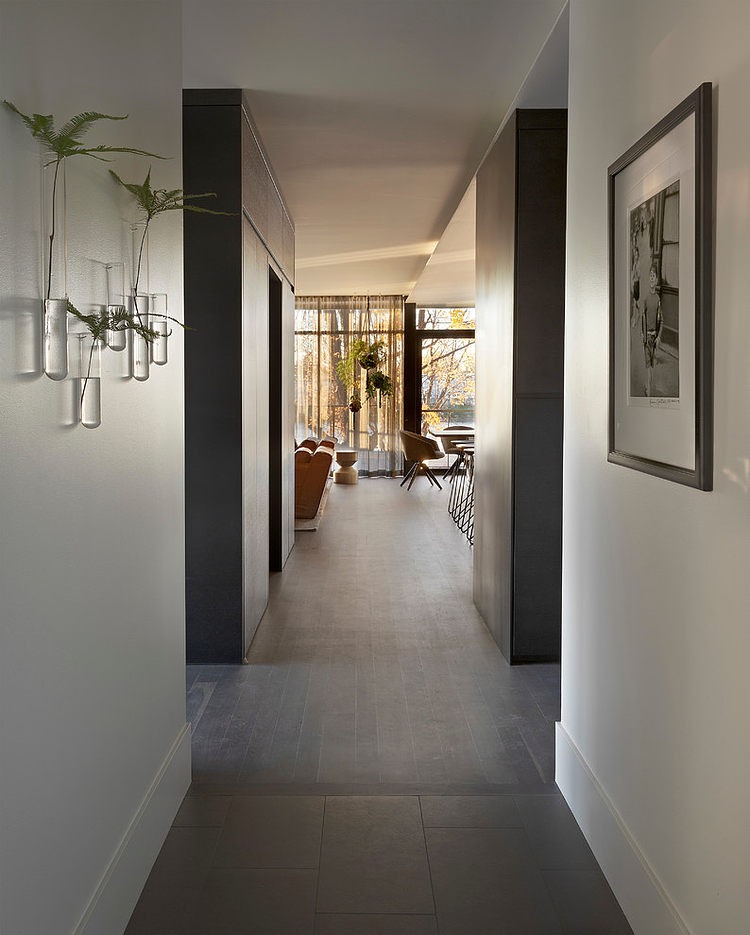 Modern Riverfront Residence by dSPACE Studio