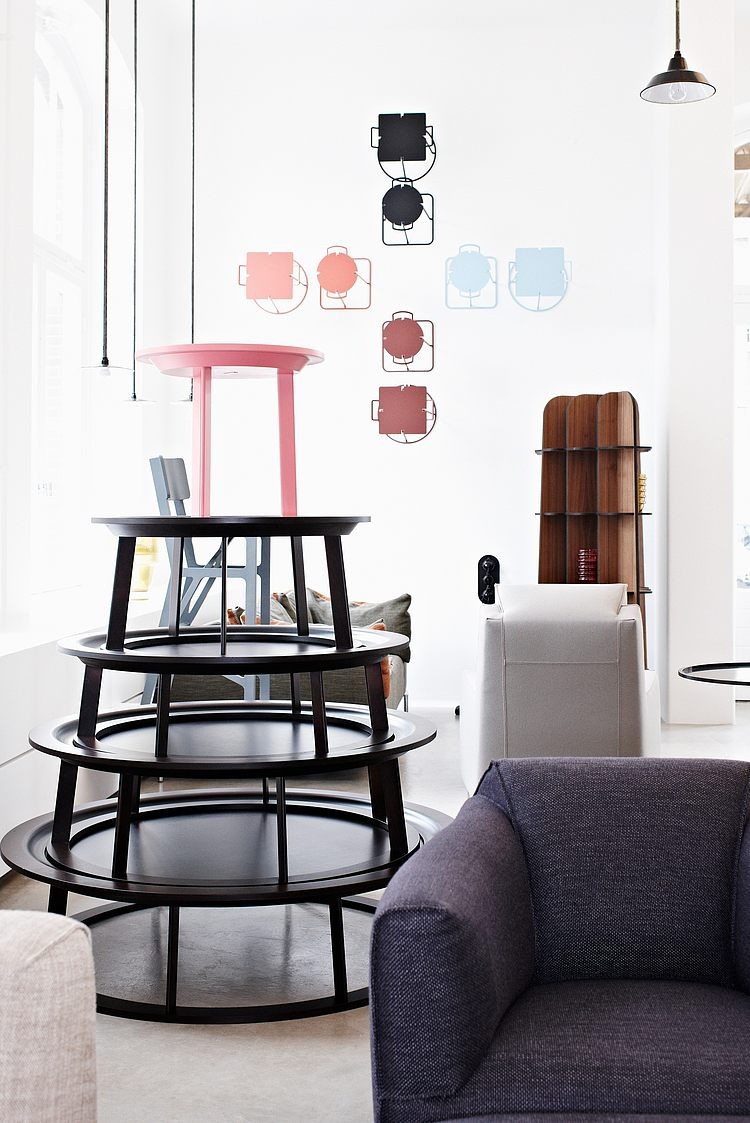 Roderick Vos Showroom by Roderick Vos