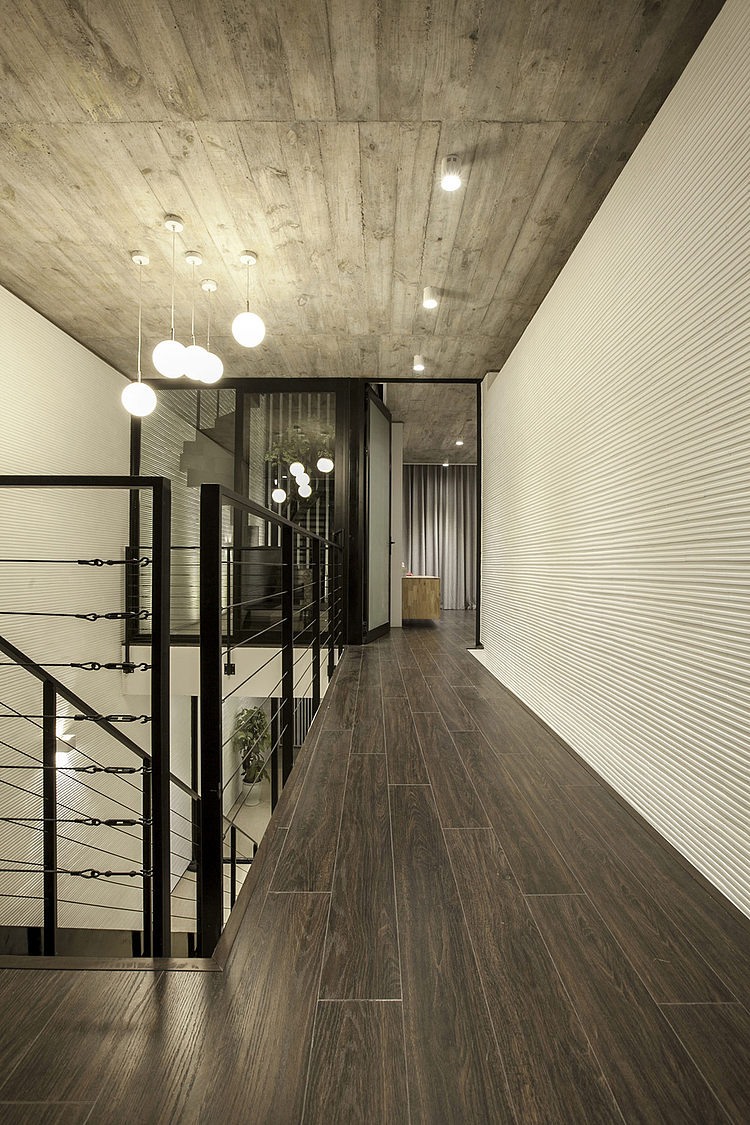 7×18 by AHL Architects Associates