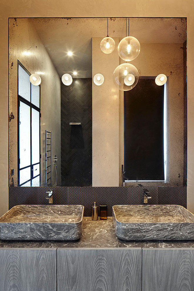 Emperors Gate by Dyer Grimes Architects
