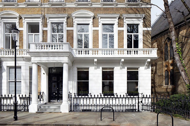 Emperors Gate by Dyer Grimes Architects