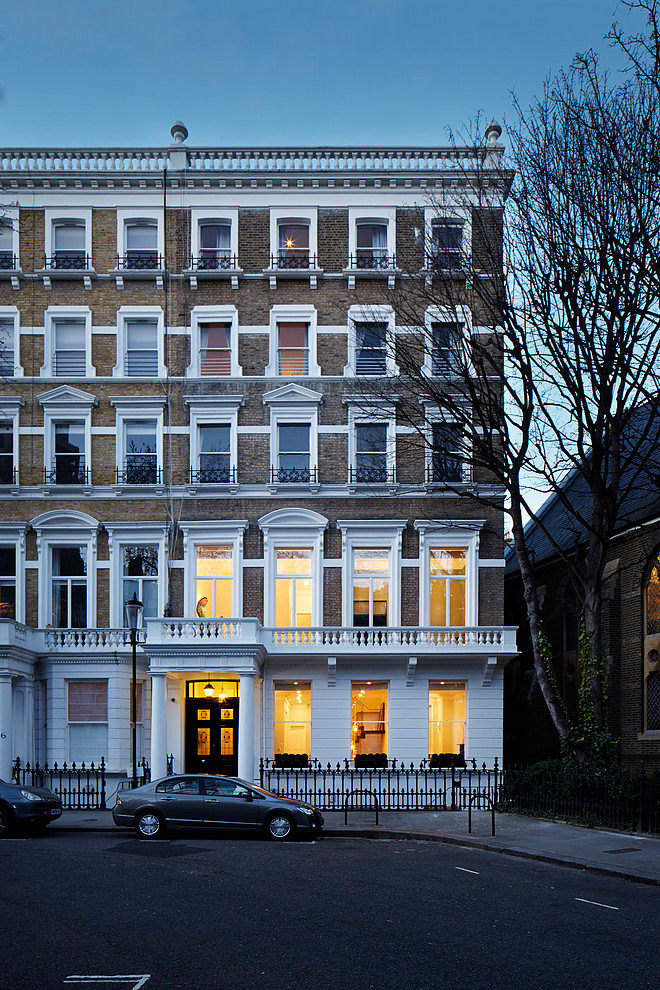 Emperors Gate by Dyer Grimes Architects