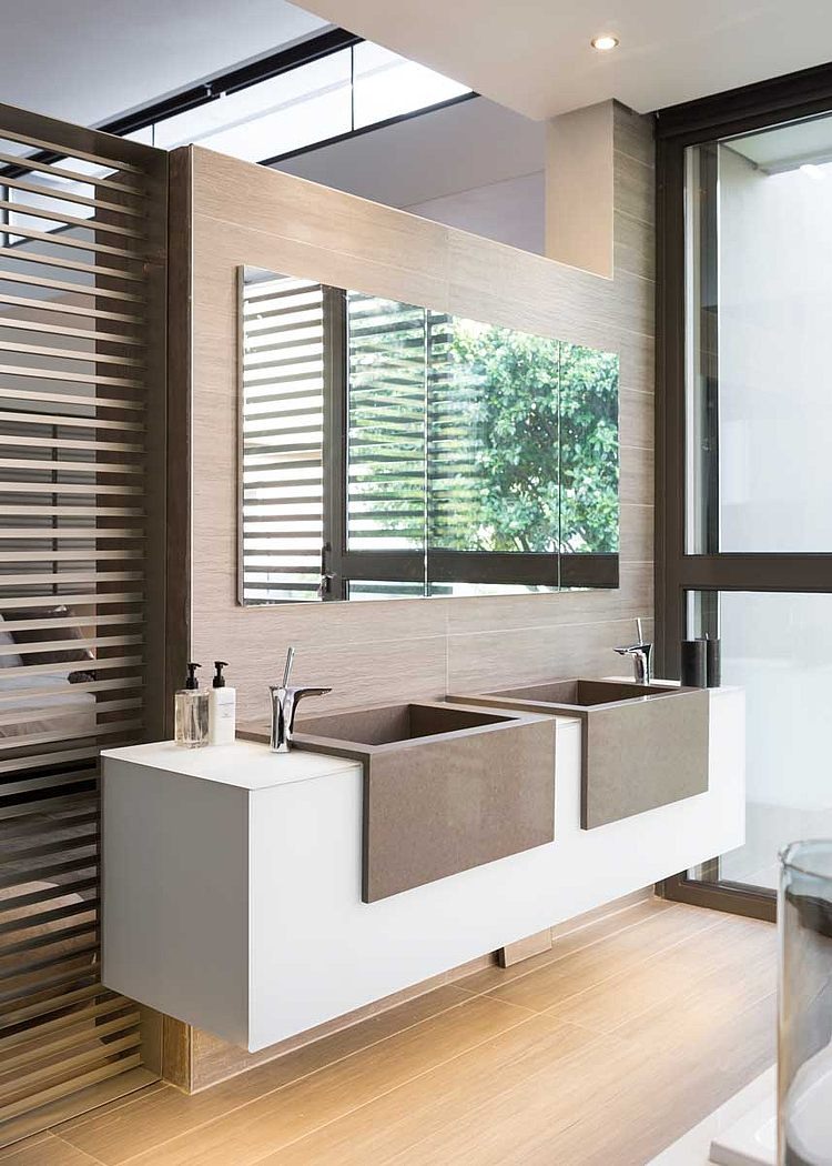 House Sar by Nico van der Meulen Architects