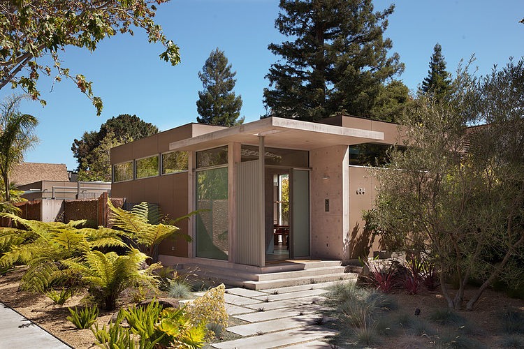 Everett Street Residence by Dawson & Clinton