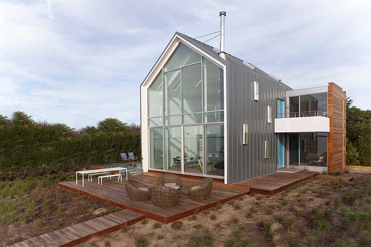 Vacation Home by Naiztat + Ham Architects