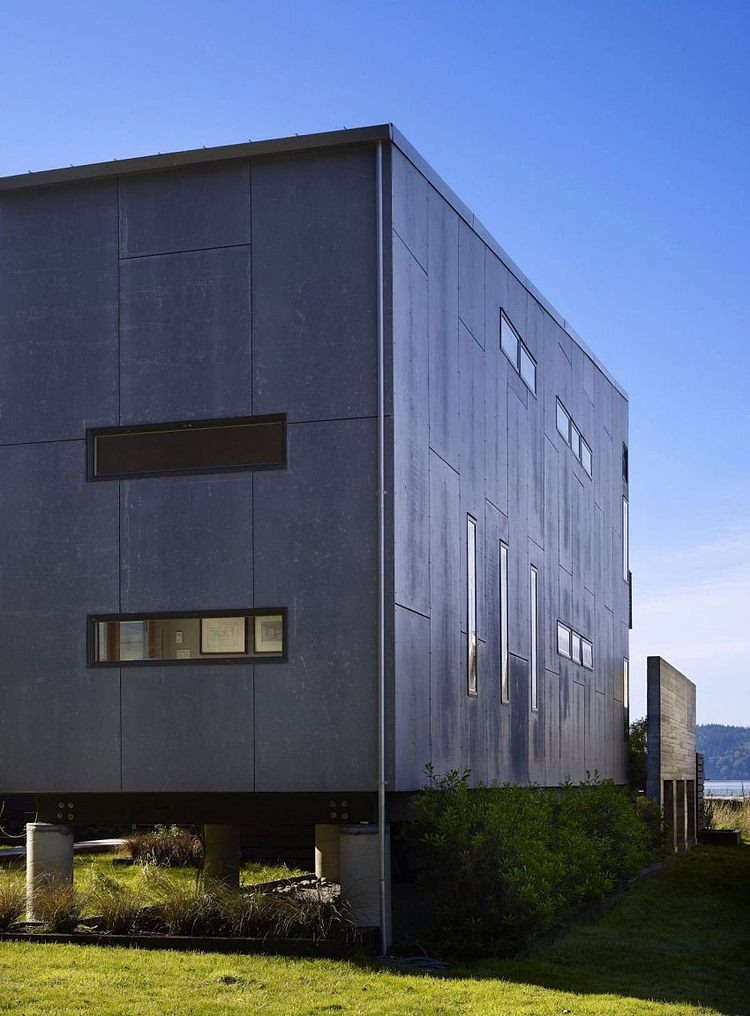 Hat Island Residence by Bjarko | Serra Architects