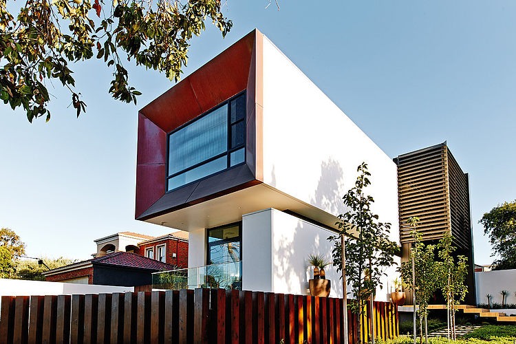 White House by In2