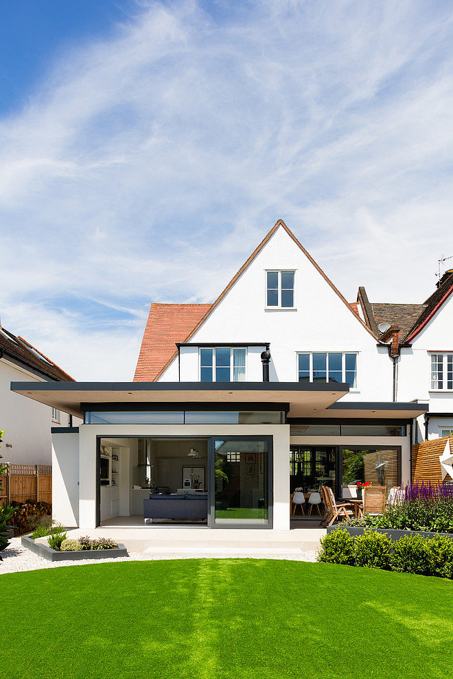 Broadgates Road by Granit Chartered Architects