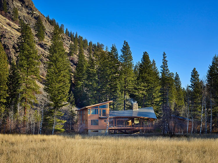 Mazama House by FINNE Architects